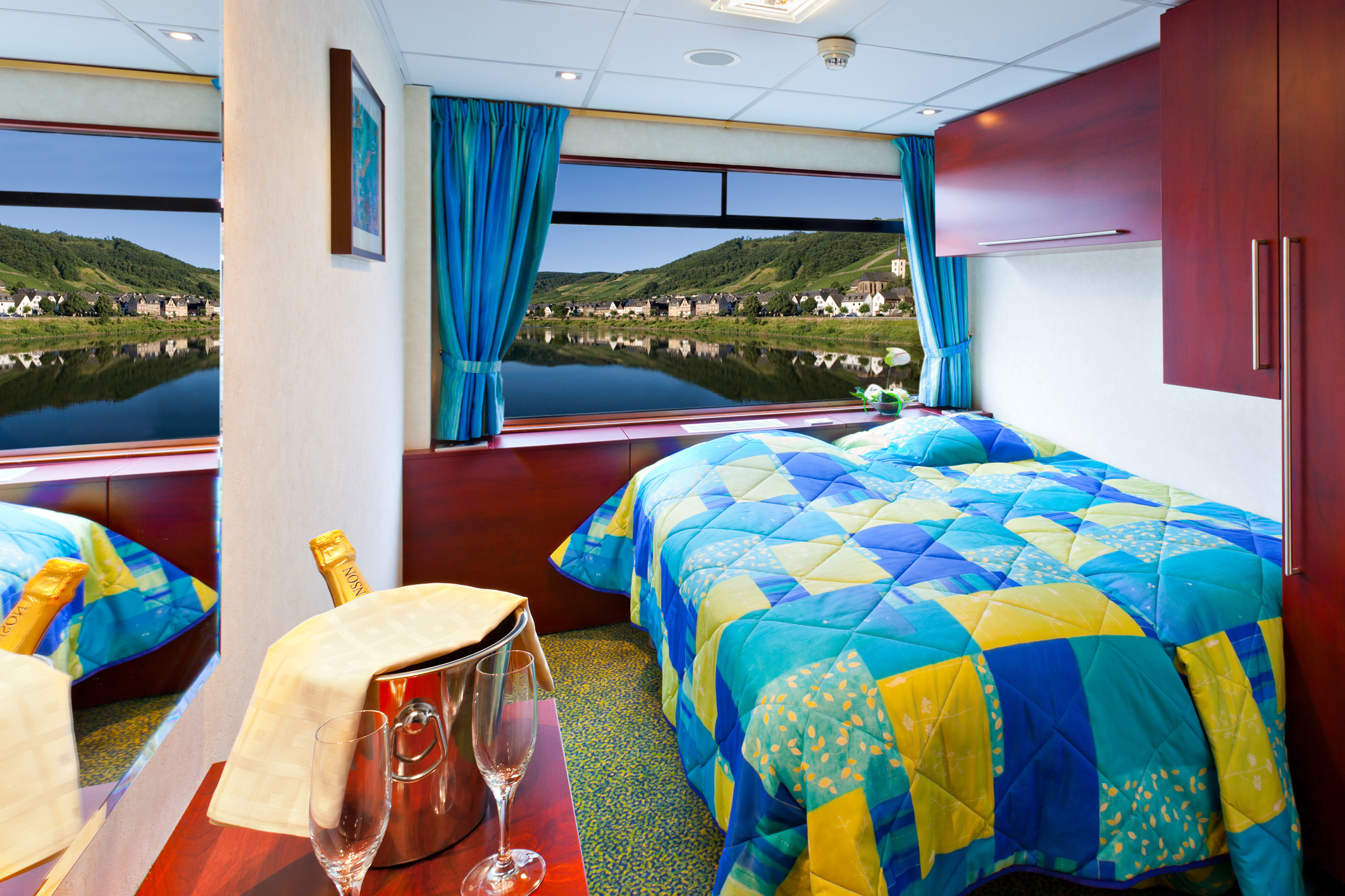 CroisiEurope MS La Boheme Cabin 4.jpg
